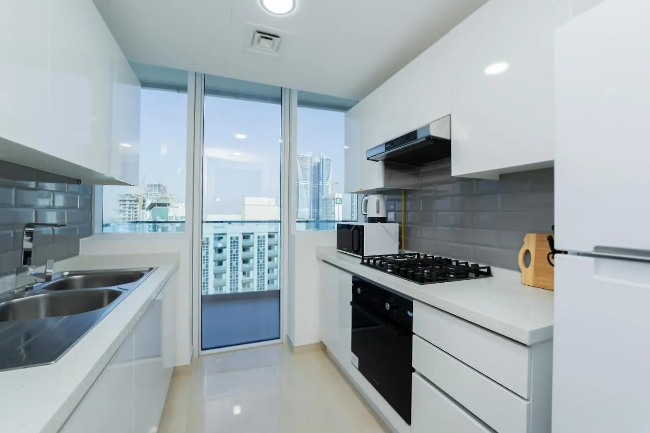 Apartment Kasco Homes Waves Tower Business Bay Dubai United Arab Emirates
